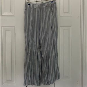 American Eagle Flowy Pants
